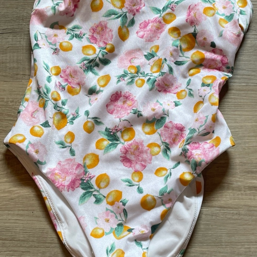 Victorias Secret Small White Floral Lemons Single Shoulder One Piece Swimsuit VS - Picture 2 of 5